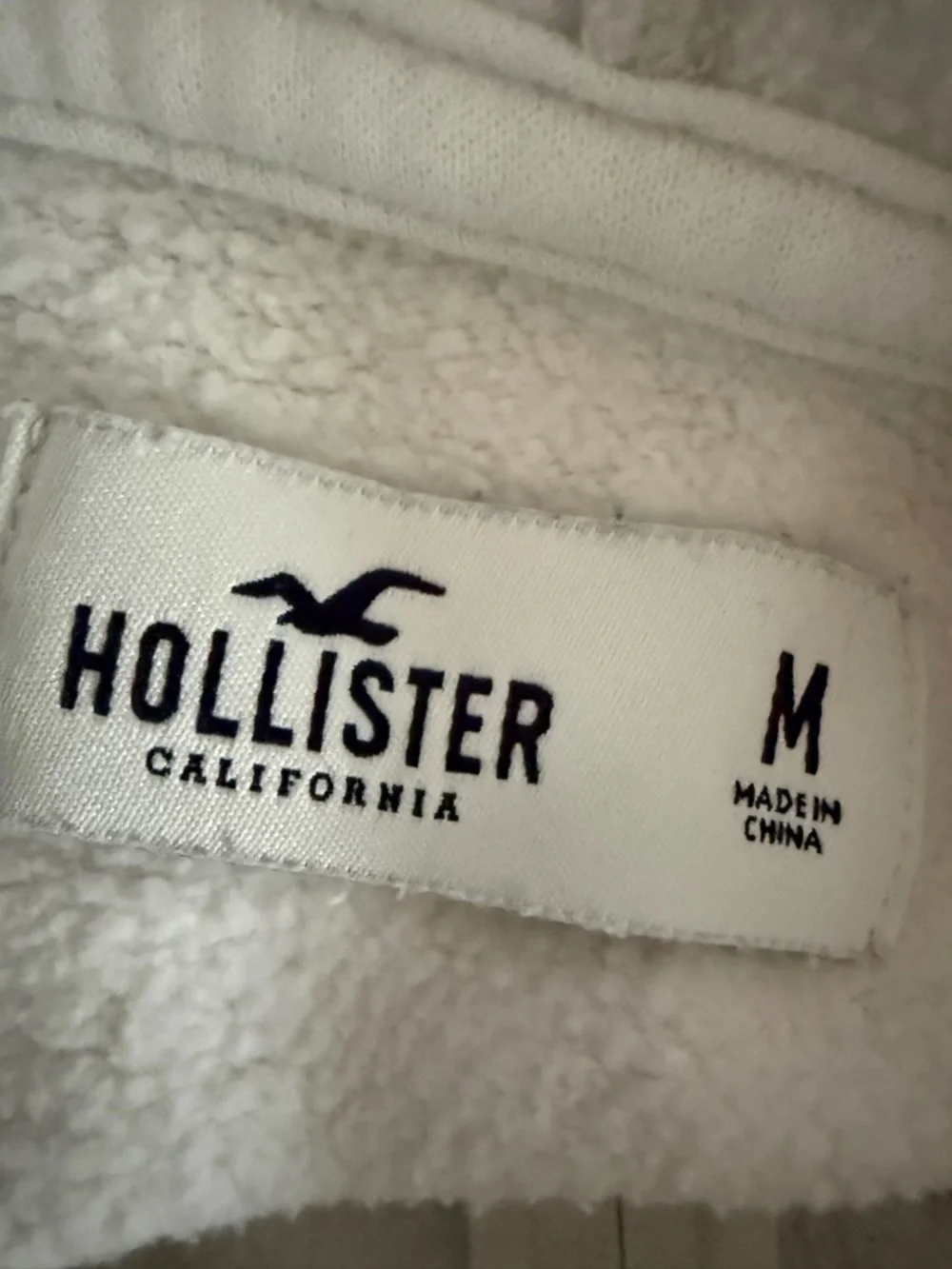 Hollister White Full-Zip Hoodie with Navy Logo - Picture 6 of 7
